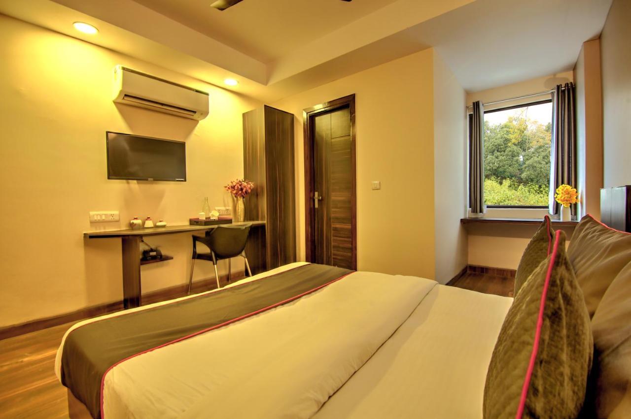 Artisan Rooms Ню Делхи Екстериор снимка