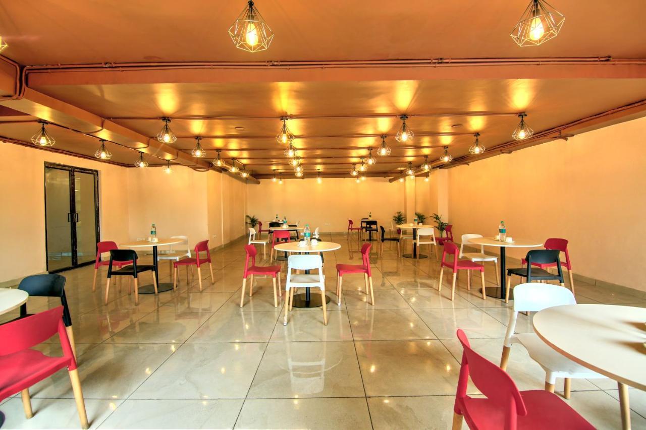 Artisan Rooms Ню Делхи Екстериор снимка