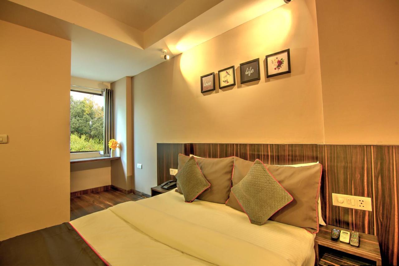 Artisan Rooms Ню Делхи Екстериор снимка